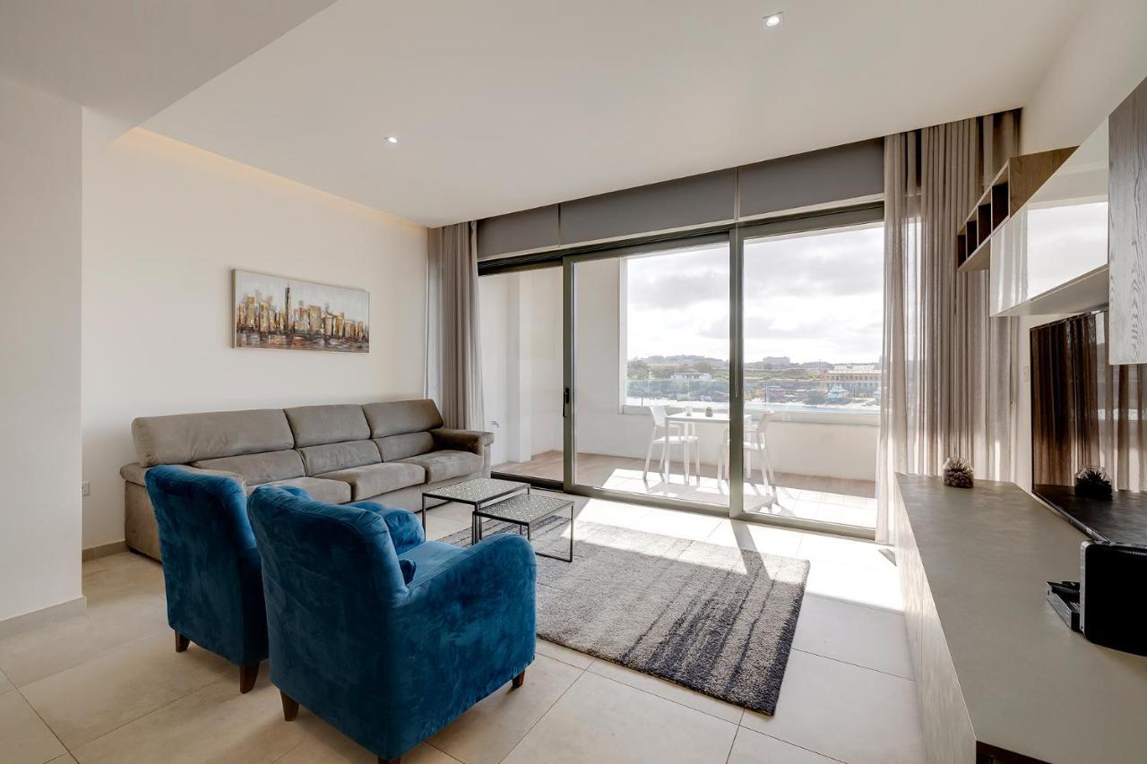Spectacular Apartment Valletta And Harbour Views Sliema Esterno foto