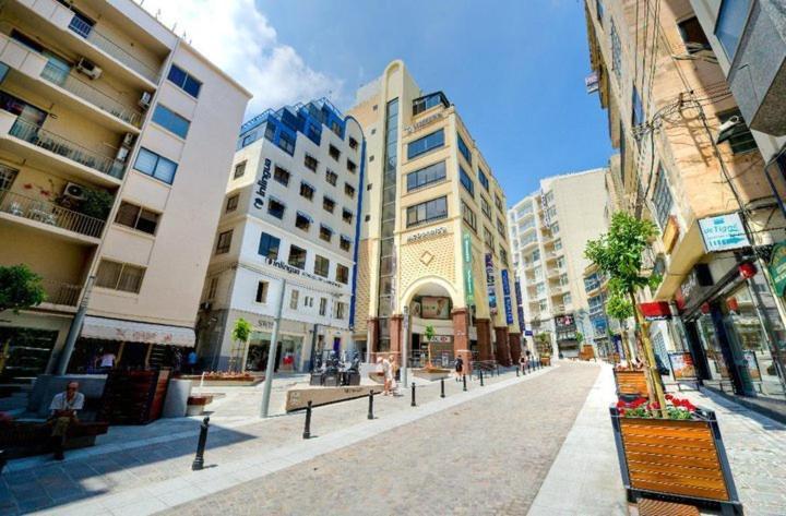 Spectacular Apartment Valletta And Harbour Views Sliema Esterno foto