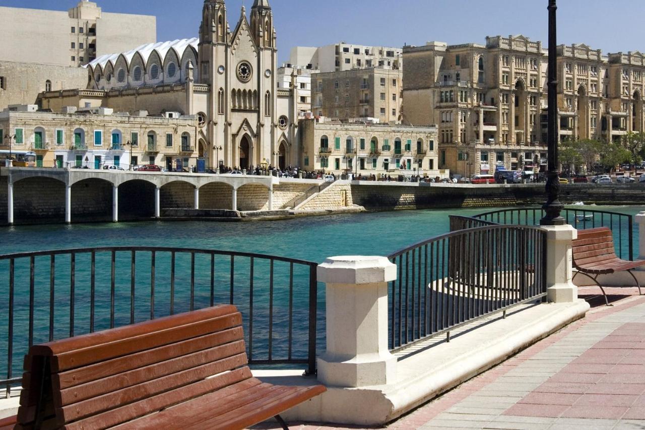 Spectacular Apartment Valletta And Harbour Views Sliema Esterno foto