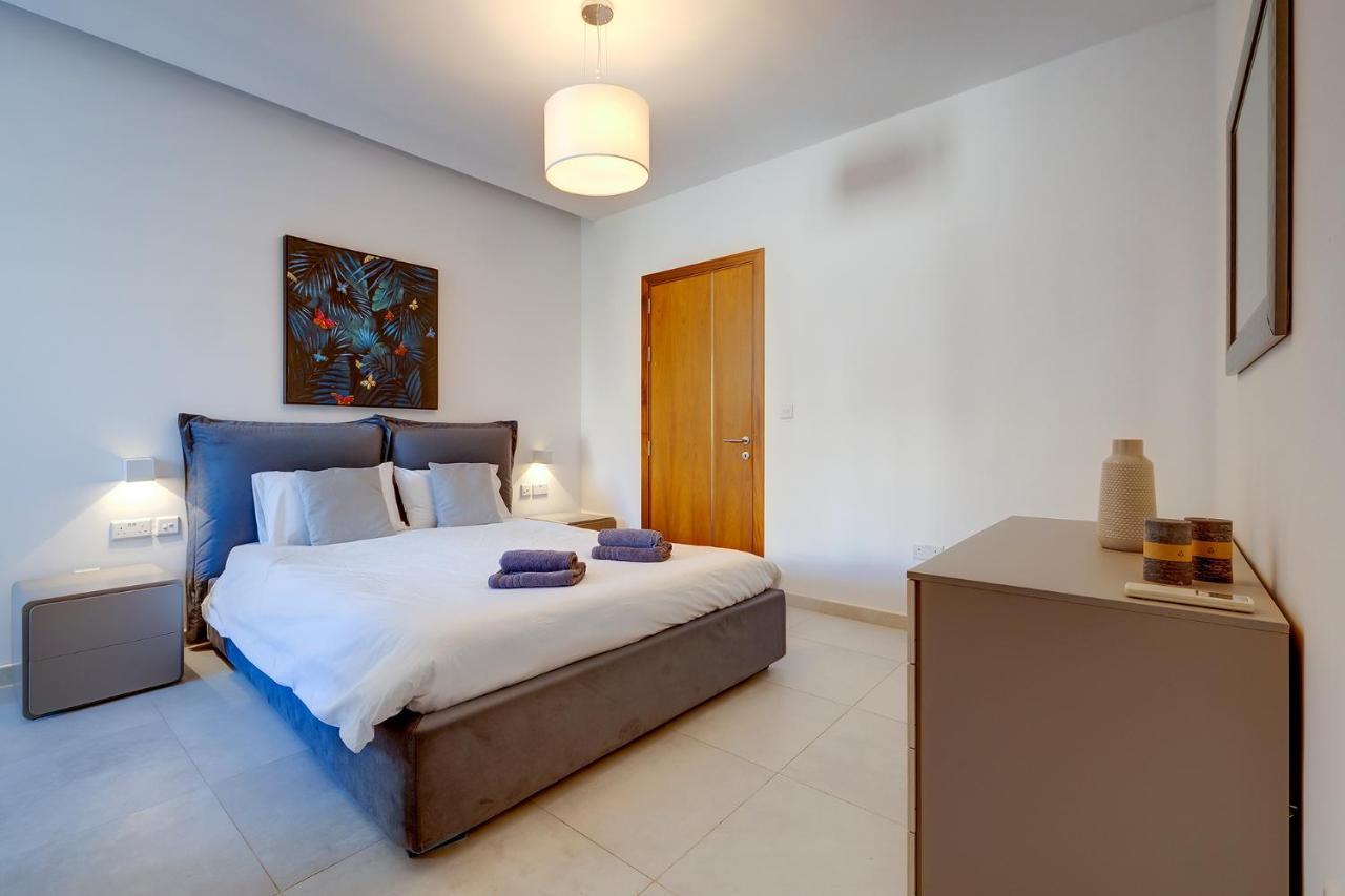 Spectacular Apartment Valletta And Harbour Views Sliema Esterno foto