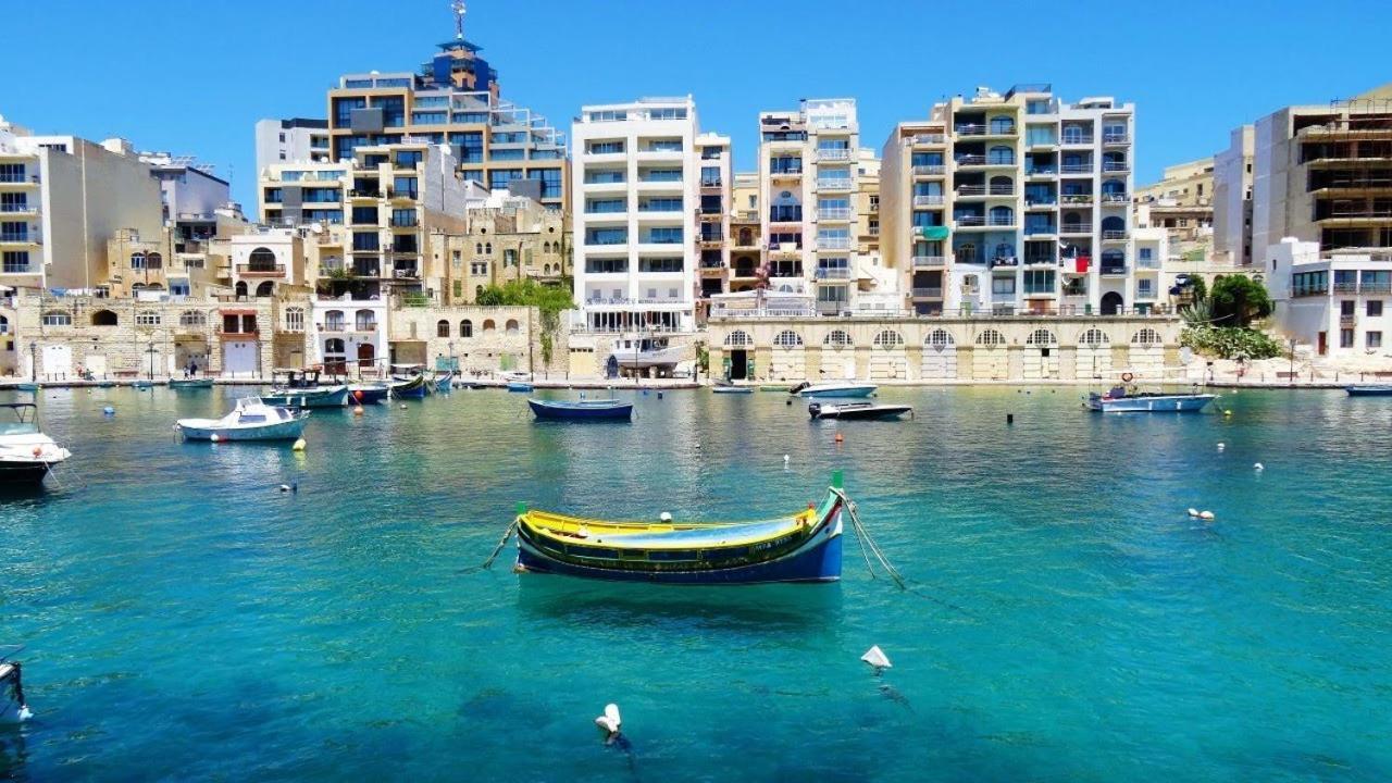 Spectacular Apartment Valletta And Harbour Views Sliema Esterno foto