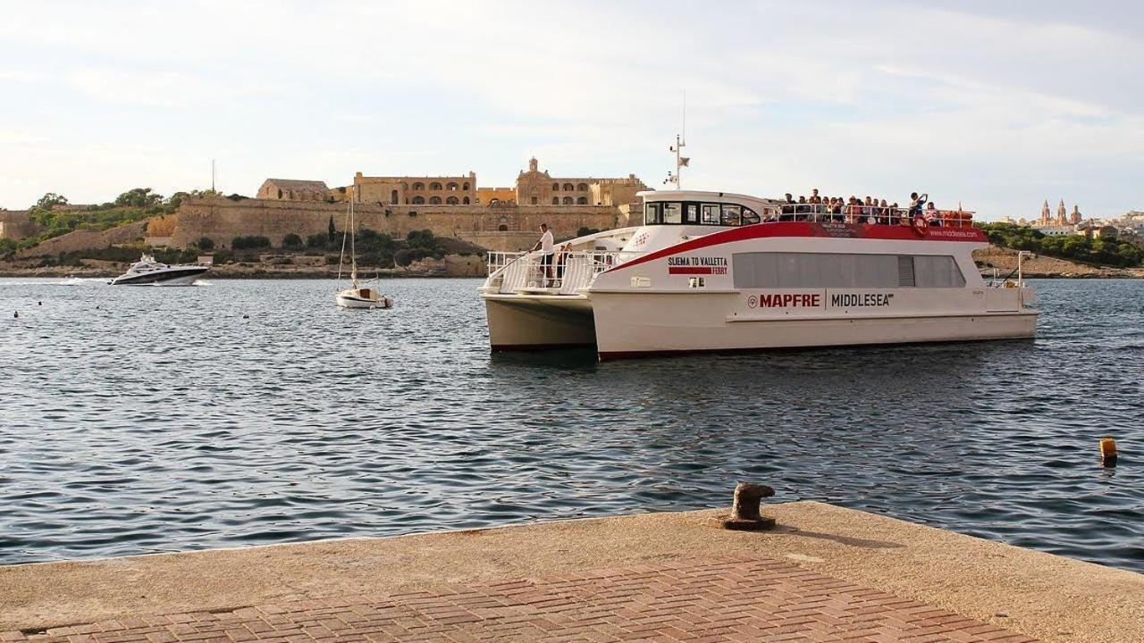 Spectacular Apartment Valletta And Harbour Views Sliema Esterno foto